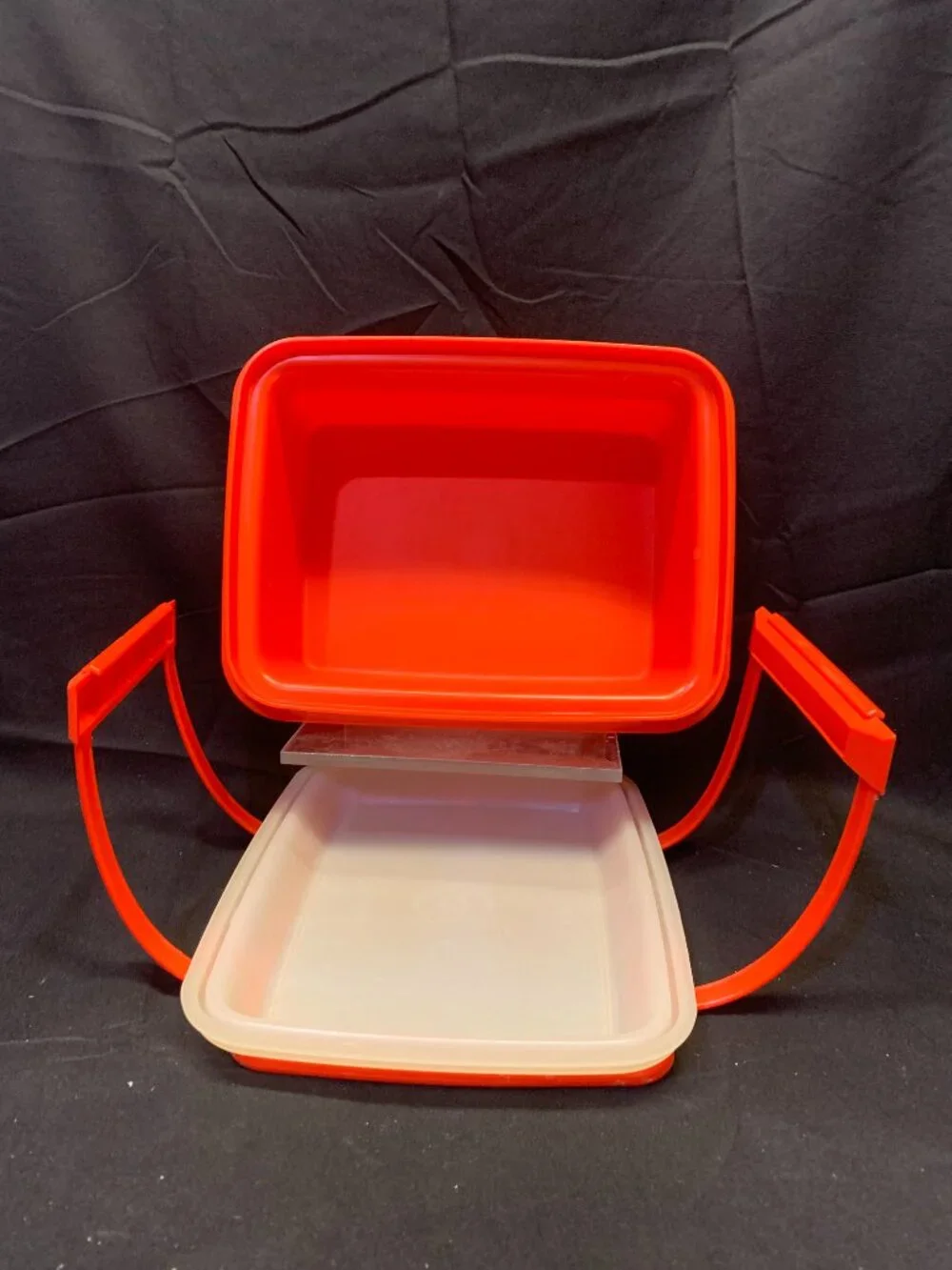 Tupperware vtc piece